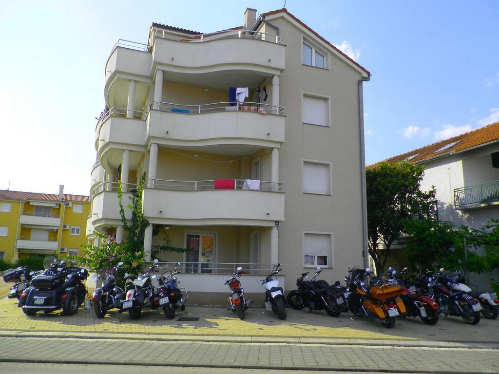 Apartments Angie Biograd Na Moru Extérieur photo
